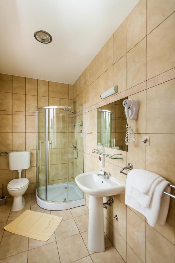 Hotel Petrijevci Bizovac Phòng bức ảnh