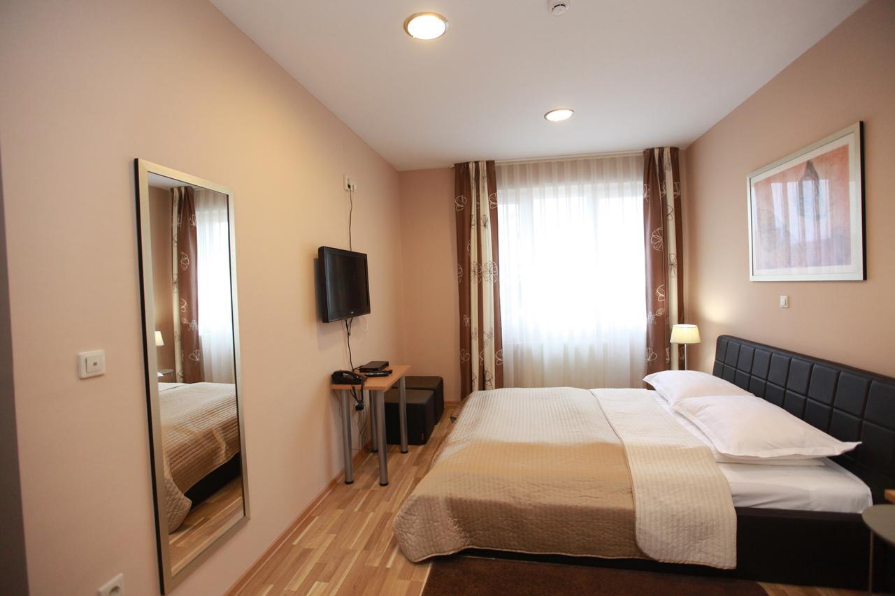 Hotel Petrijevci Bizovac Phòng bức ảnh